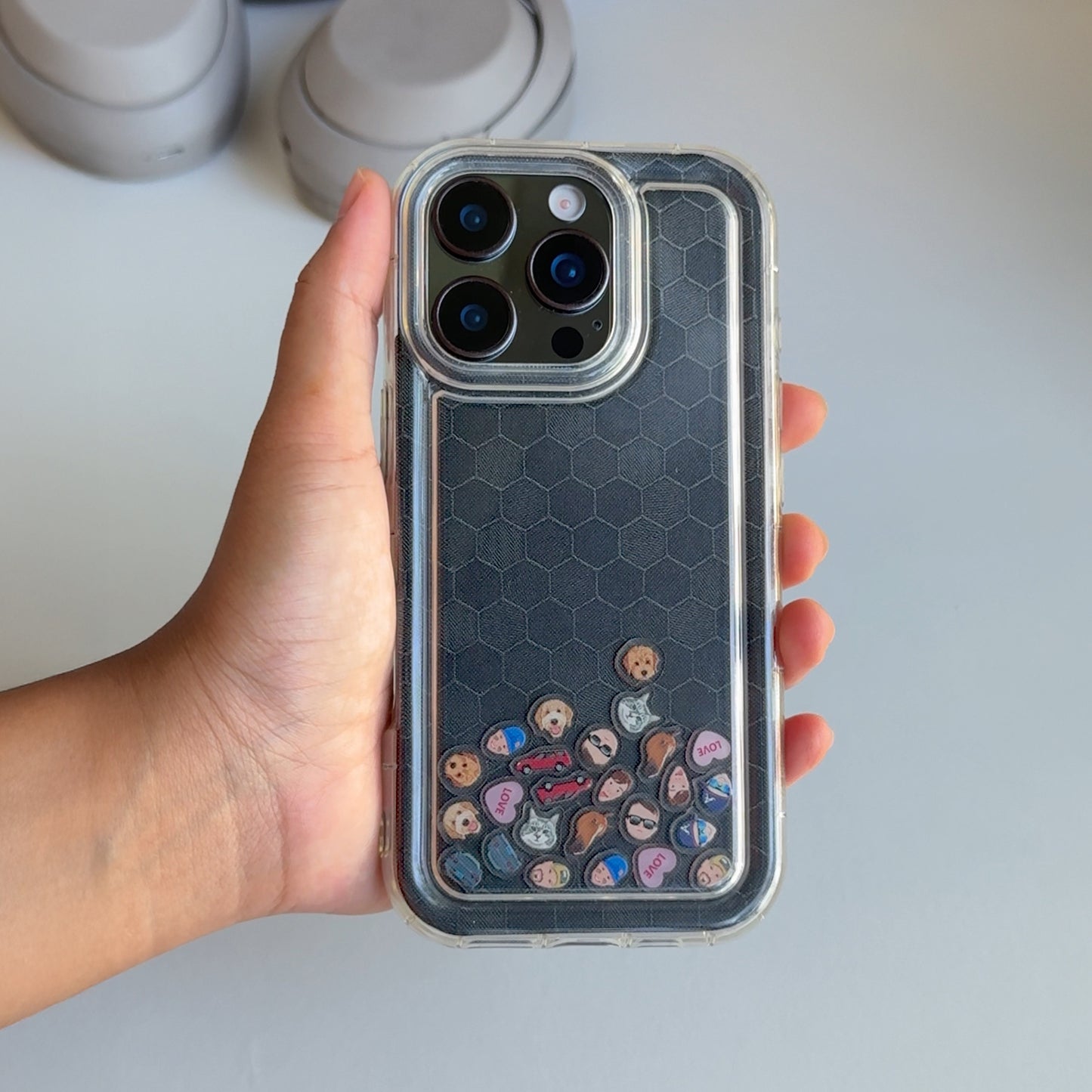 Shaker Case™ with Carbon Hive Case Design